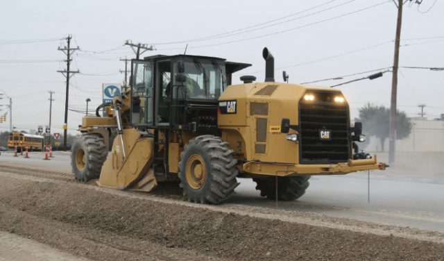 TEC_Trojak_01 Cat RM5008 Road Mixer