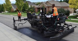 Sealcoating Asphalt: Protection for Longevity sealcoating