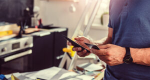 How to Use Credit Cards to Optimize Construction Spending in the Field