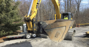 D-Lock Tilt Coupler for Excavators